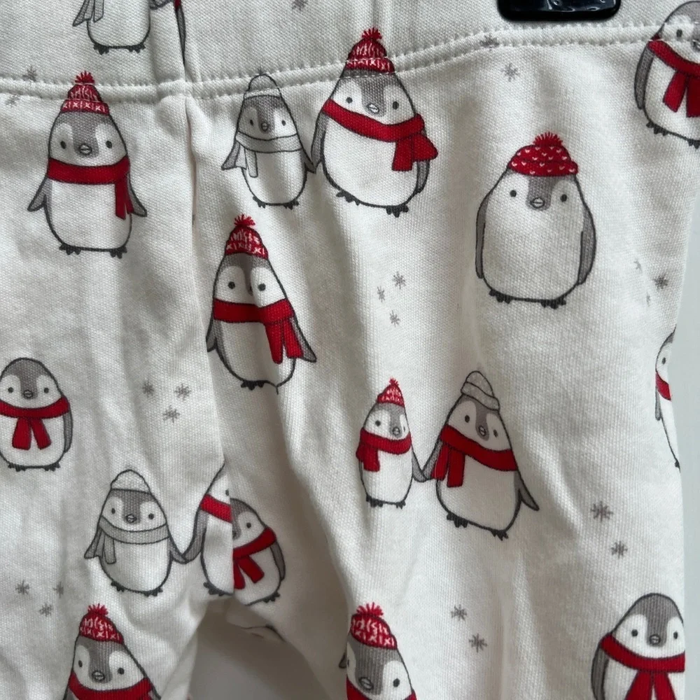 NWOT Gymboree 3-6M White/Red/Gray Penguin Gender Neutral Leggings Pants